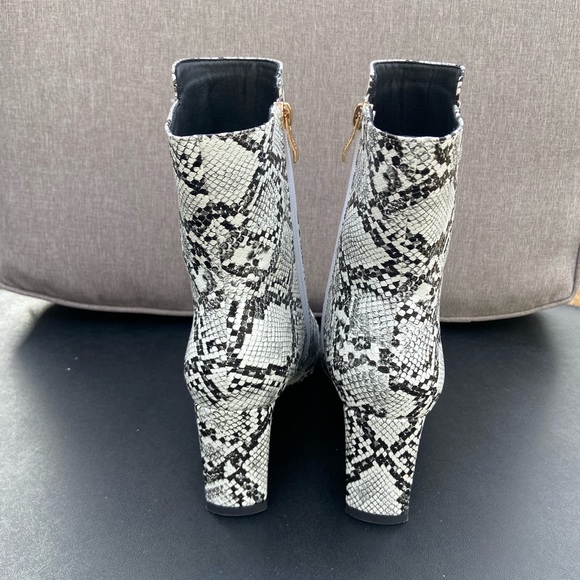 Faux snakeskin booties - Picture 4 of 4